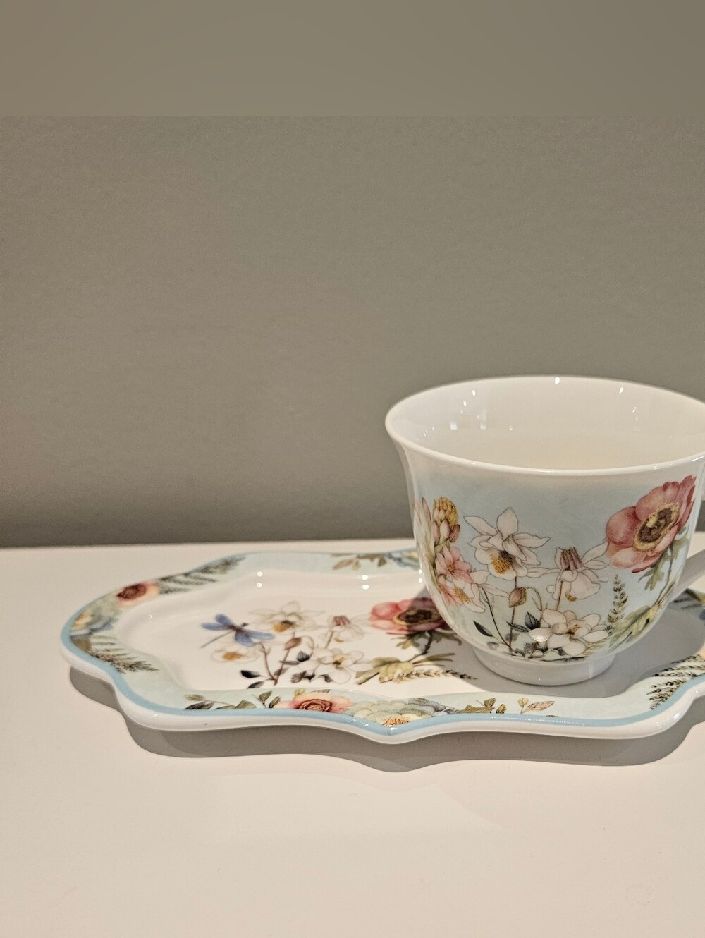 Summer River Porcelain Floral Tea Set